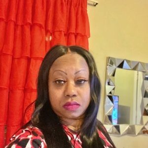 Meet your Posher, Atonya